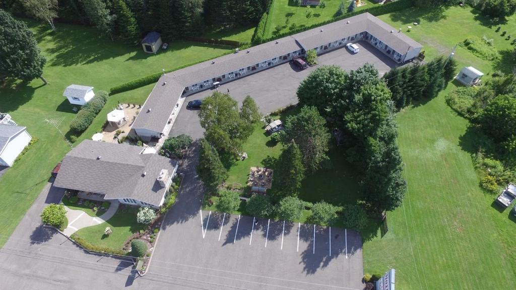 Motel La Cheminee サンジェローム エクステリア 写真