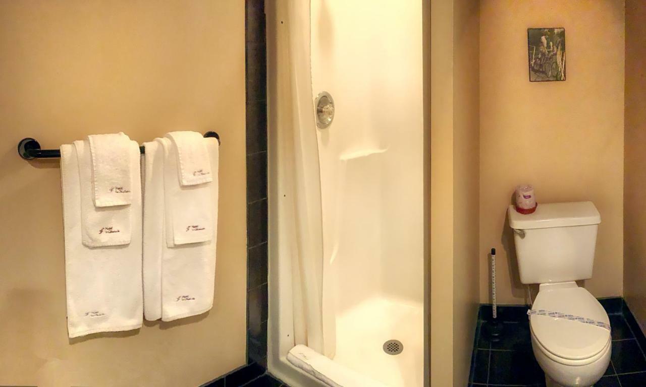 Motel La Cheminee サンジェローム エクステリア 写真