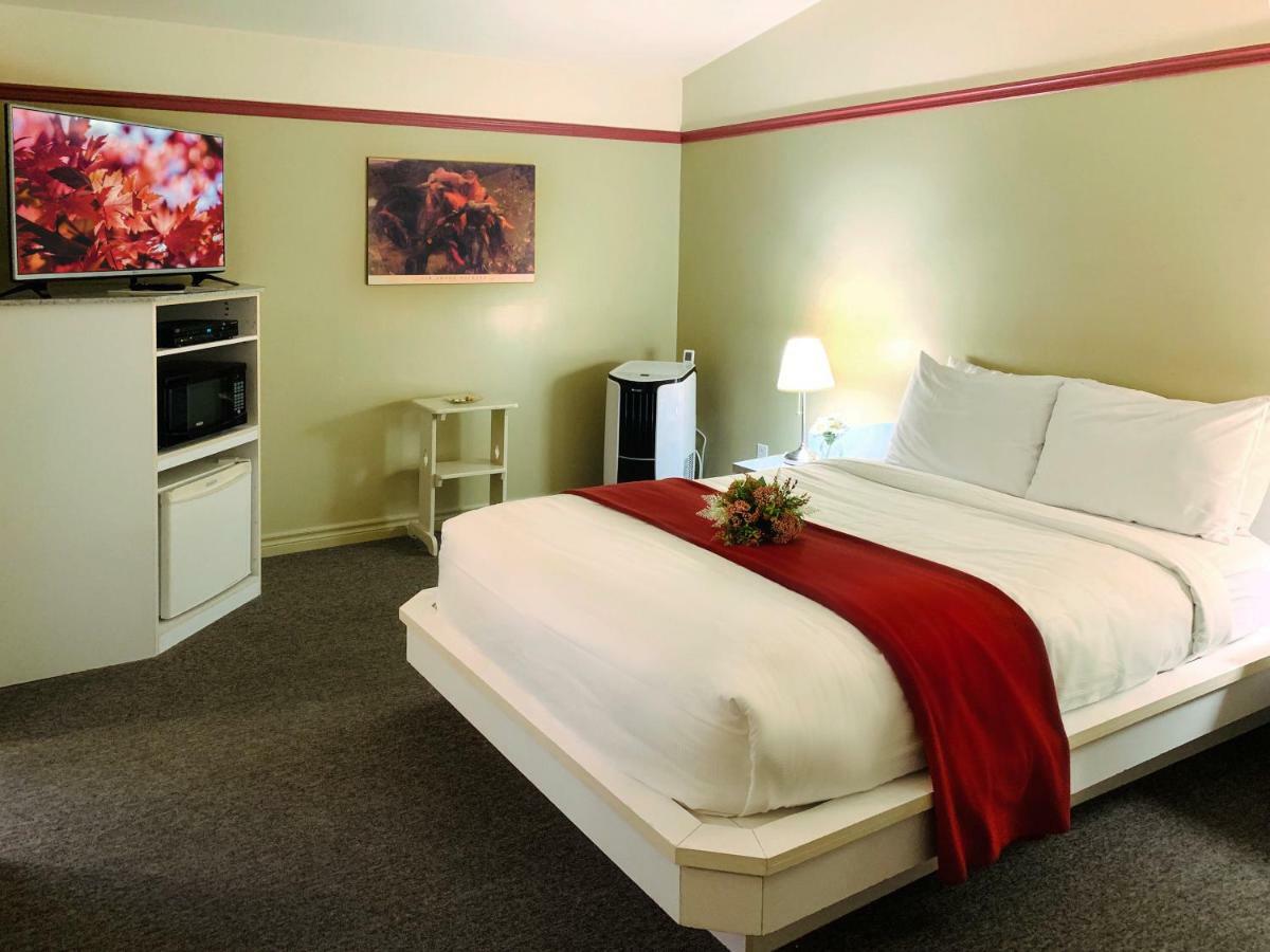 Motel La Cheminee サンジェローム エクステリア 写真